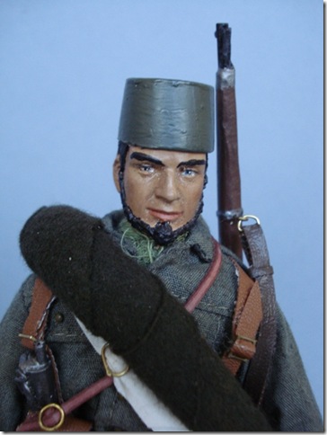 SOLDADO MORO EN UNIF. DE CAMPAÑA EN INVIERNO DE LAS TROPAS REG. DE MARRUECOS Escala 1/10  madelman custom