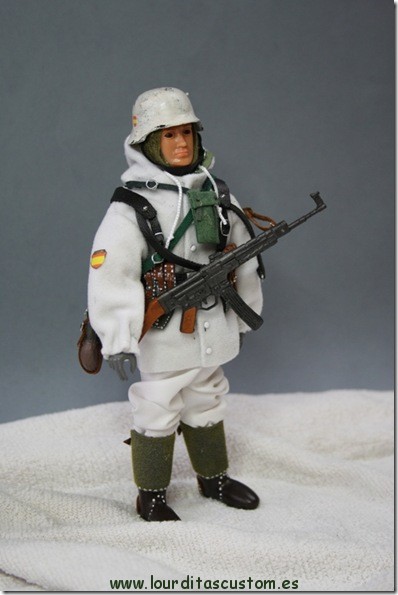 LA DIVISION AZUL – SOLDADO 4–Figura articulada Escala 1/10  madelman custom