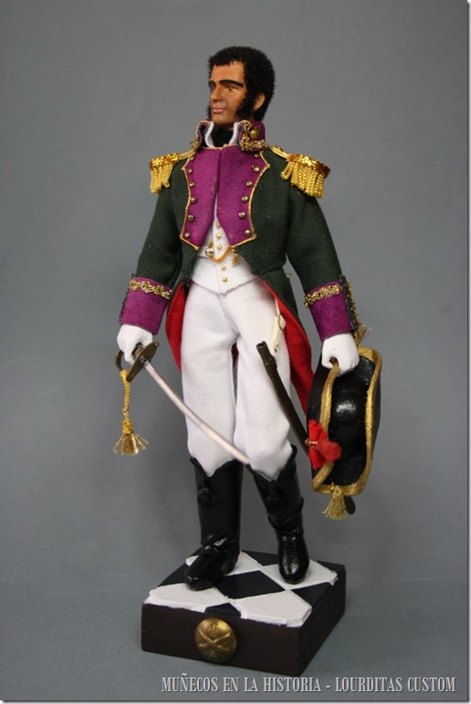 CAPITAN DEL ESTADO MAYOR DE ARTILLERIA “PEDRO VELARDE” EN TRAJE DE GALA 1803 Figura articulada Escala 1/10 madelman custom