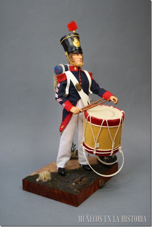 TAMBOR DE ARTILLERIA – REGIMIENTO DE A PIE – 1823 – Figura Articulada Escala 1/10 madelman custom