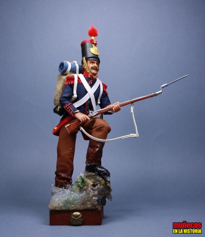 ARTILLERO A PIE EN INVIERNO – 1836 -Figura articulada Escala 1/10 madelman custom